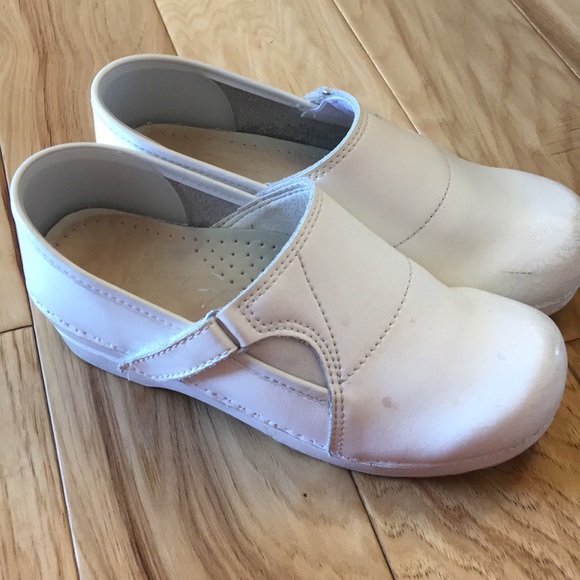 Dansko Professional Clogs - Picture 3 of 5